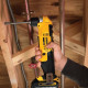 Дрель-шуруповерт угловая аккумуляторная DeWALT DCD740N