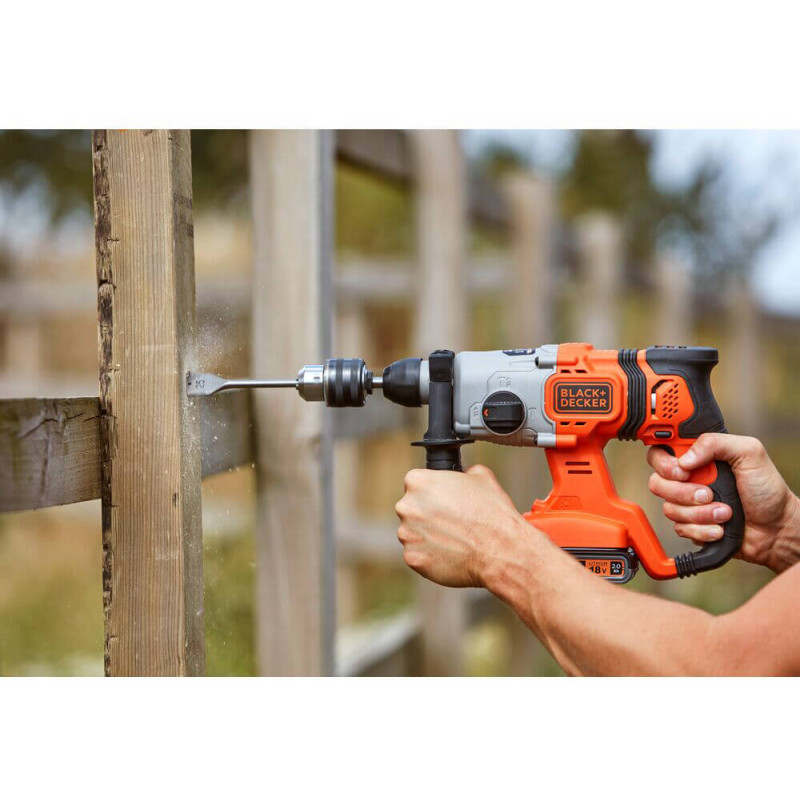 Перфоратор аккумуляторный BLACK+DECKER BCD900B